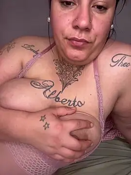 valen1891 online show from October 2025 12:57:02 PM