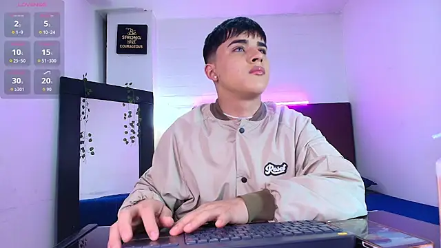 Lucass love online show from October 2025 01:18:01 PM