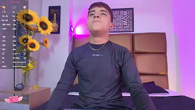 Lucass love online show from February 2026 01:08:02 PM