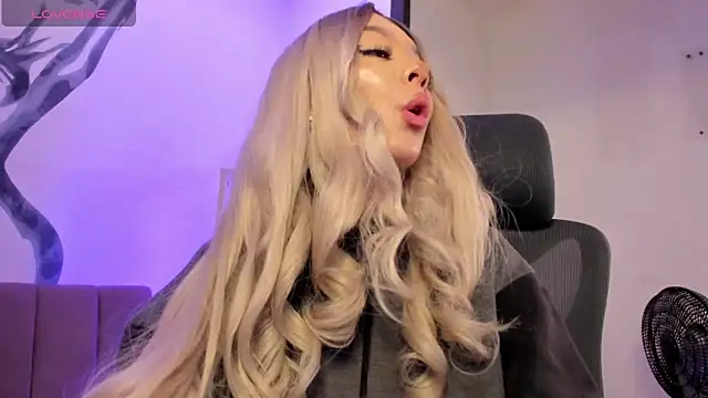 CleoWhite online show from January 2026 09:07:02 PM