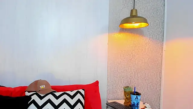 VinzenzRizzo online show from February 2026 04:40:02 AM