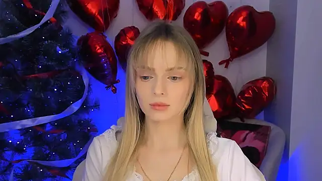 JuliaBrewwer online show from April 2026 04:53:02 PM