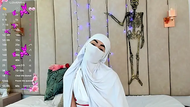  Zahiira  online show from October 2025 12:06:01 PM