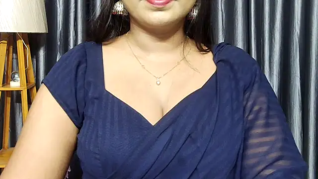 Webrowncouple online show from October 2025 03:01:02 PM