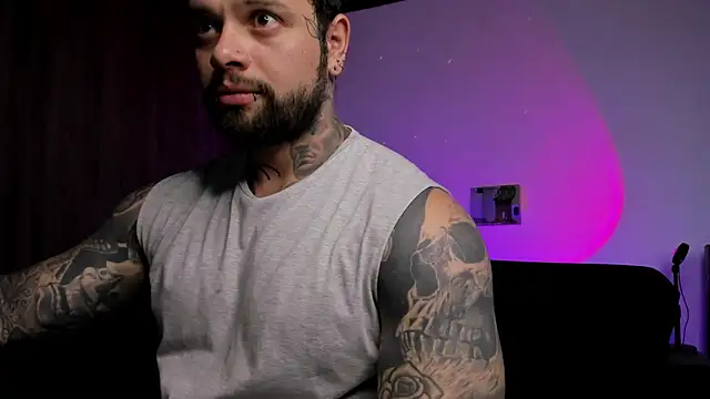 natevillage online show from April 2026 09:02:01 PM