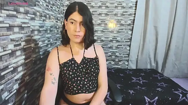 xxxEmmaxx online show from April 2026 03:39:02 AM