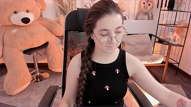 VirtuallVoyant online show from December 2025 07:37:01 AM