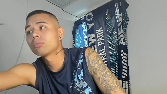 Snapshot of _Logan_Colton_ chatting on February 2026 09:52:01 PM Logan Colton online show from February 2026 09:52:01 PM