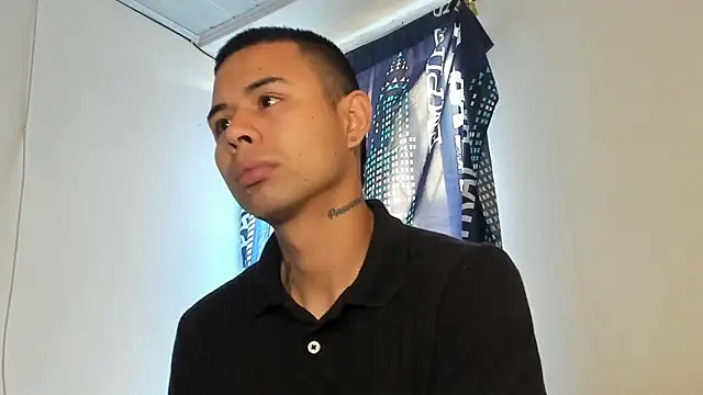 Snapshot of _Logan_Colton_ chatting on February 2026 05:09:02 PM Logan Colton online show from February 2026 05:09:02 PM