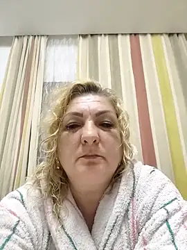 clarabbw47 online show from April 2026 08:28:01 PM