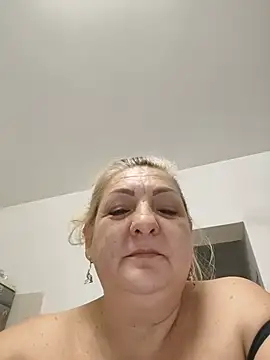 clarabbw47 online show from June 2026 11:02:02 PM