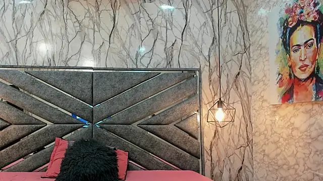 SASHA BROWNIE   online show from December 2025 07:53:01 PM