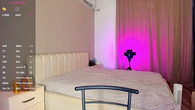 Snapshot of Clarity_Yumi chatting on November 2025 02:55:02 AM Clarity Yumi online show from November 2025 02:55:02 AM