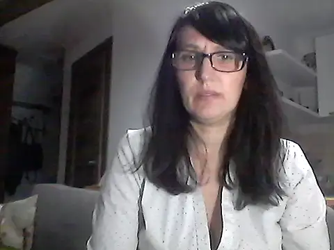 Elena48324 online show from April 2026 04:59:02 PM