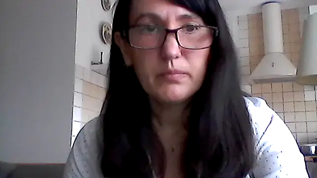 Snapshot of Elena48324 chatting on April 2026 12:03:01 PM Elena48324 online show from April 2026 12:03:01 PM