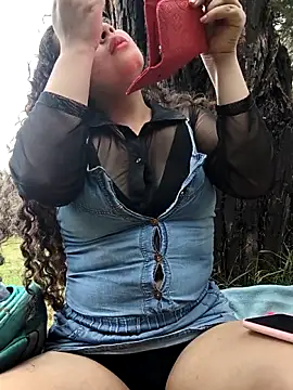 Yaya watson online show from November 2025 08:29:01 PM