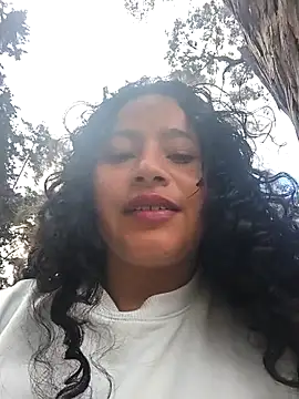 Snapshot of Yaya_watson chatting on June 2026 08:13:01 PM Yaya watson online show from June 2026 08:13:01 PM
