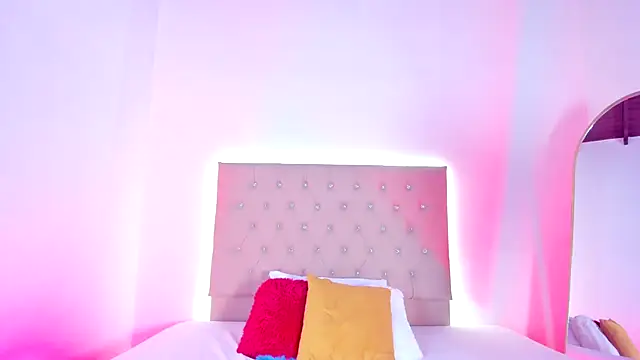 Zafiro  Brown online show from October 2025 12:02:01 PM