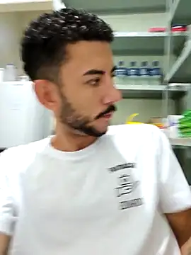 Saraiva2002 online show from October 2025 01:53:02 PM