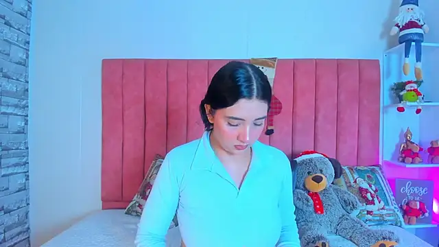 ashley Olsen online show from November 2025 03:20:02 AM