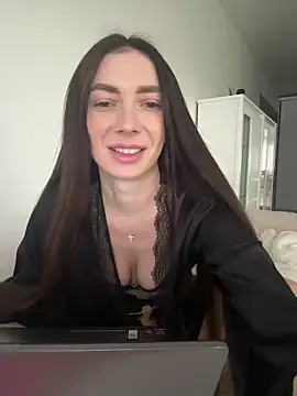 Snapshot of AmandaStoun chatting on December 2025 12:09:01 PM AmandaStoun online show from December 2025 12:09:01 PM