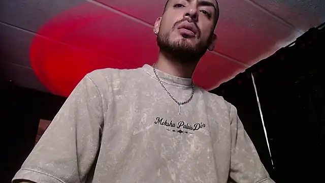 Snapshot of malek_xarx_ chatting on October 2025 10:25:02 PM malek xarx online show from October 2025 10:25:02 PM