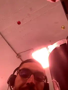 Snapshot of malek_xarx_ chatting on December 2025 02:56:02 PM malek xarx online show from December 2025 02:56:02 PM