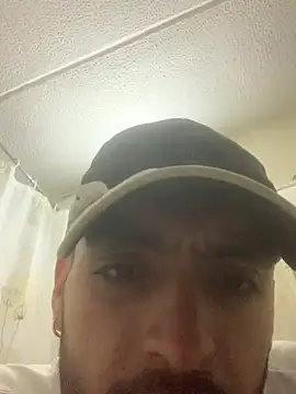 Snapshot of malek_xarx_ chatting on December 2025 06:30:02 AM malek xarx online show from December 2025 06:30:02 AM