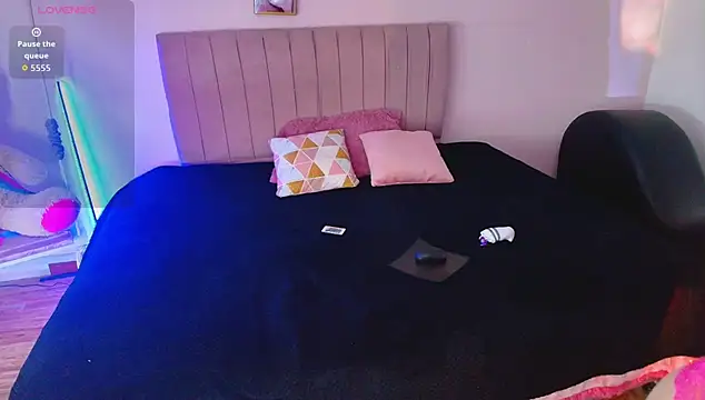 Snapshot of tiana_rosse_ chatting on November 2025 12:06:01 PM tiana rosse online show from November 2025 12:06:01 PM