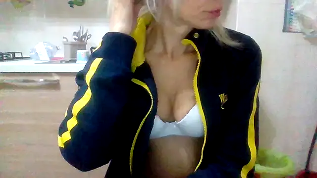 Snapshot of Kelly80 chatting on November 2025 04:15:01 AM Kelly80 online show from November 2025 04:15:01 AM