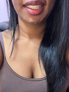 Snapshot of tamil_Aarathi chatting on April 2026 05:58:01 PM tamil Aarathi online show from April 2026 05:58:01 PM