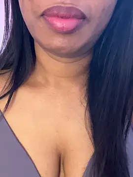 Snapshot of tamil_Aarathi chatting on April 2026 05:29:01 PM tamil Aarathi online show from April 2026 05:29:01 PM