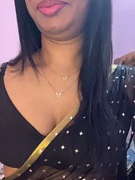 Snapshot of tamil_Aarathi chatting on April 2026 05:18:01 PM tamil Aarathi online show from April 2026 05:18:01 PM