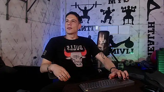 Dustin Sonne online show from July 2026 03:22:02 AM