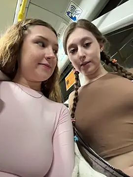 Snapshot of katexxxx chatting on November 2025 04:28:01 PM katexxxx online show from November 2025 04:28:01 PM