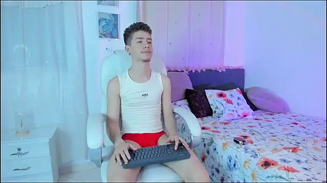 Snapshot of ThiagooJames chatting on October 2025 03:19:01 AM ThiagooJames online show from October 2025 03:19:01 AM