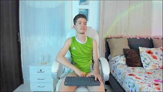 Snapshot of ThiagooJames chatting on November 2025 03:41:01 AM ThiagooJames online show from November 2025 03:41:01 AM