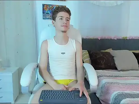 Snapshot of ThiagooJames chatting on November 2025 02:22:02 AM ThiagooJames online show from November 2025 02:22:02 AM