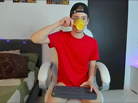 ThiagooJames online show from February 2026 05:56:01 AM