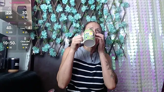 darling hott online show from September 2025 11:37:02 AM