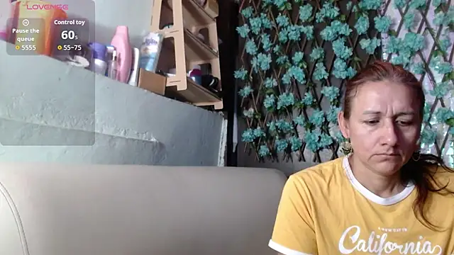 darling hott online show from April 2026 11:29:01 AM