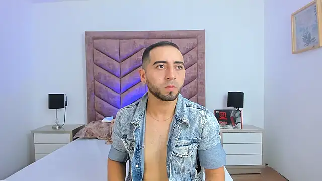 Snapshot of Lushian_ chatting on November 2025 01:21:02 PM Lushian online show from November 2025 01:21:02 PM