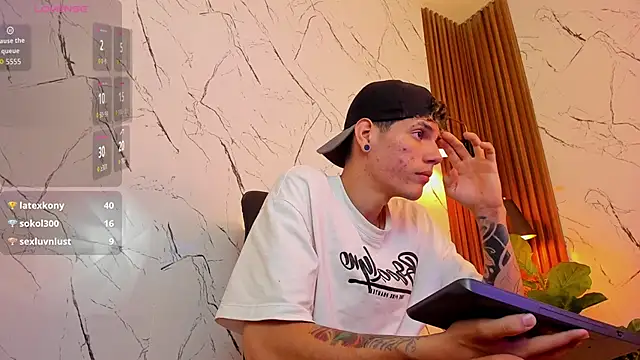 david huge online show from November 2025 01:26:02 AM