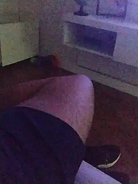 Snapshot of LeoMaduroSP chatting on November 2025 04:12:01 AM LeoMaduroSP online show from November 2025 04:12:01 AM