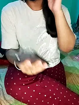 Snapshot of Arshii chatting on September 2025 07:13:01 PM Arshii online show from September 2025 07:13:01 PM