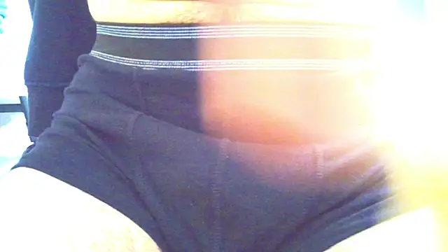 Snapshot of HairyHornyTwinkx chatting on October 2025 09:06:02 AM HairyHornyTwinkx online show from October 2025 09:06:02 AM