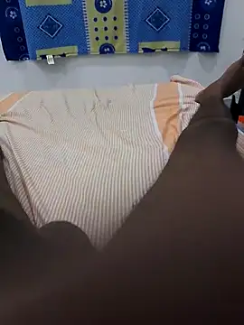 Luky2-35 online show from October 2025 06:38:02 PM