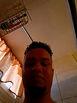 Snapshot of Boylatinn chatting on October 2025 06:28:02 PM Boylatinn online show from October 2025 06:28:02 PM