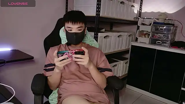 Snapshot of doggyman523 chatting on November 2025 03:23:02 PM doggyman523 online show from November 2025 03:23:02 PM