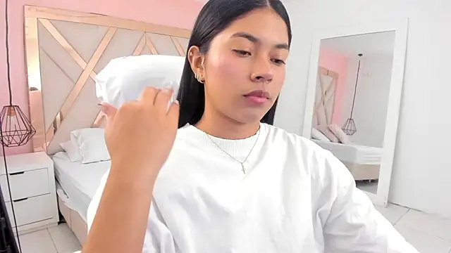 samantaa shy online show from October 2025 02:53:01 AM